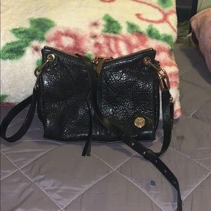 Used Crossbody Vince Camuto bag